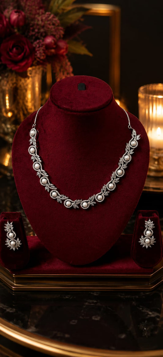 Moonlit Pearl Royale Necklace Set
