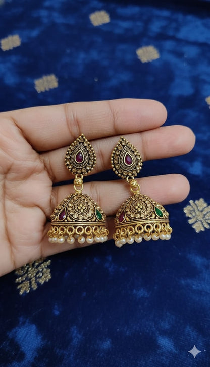Antique Gold Kundan Jhumka Earrings