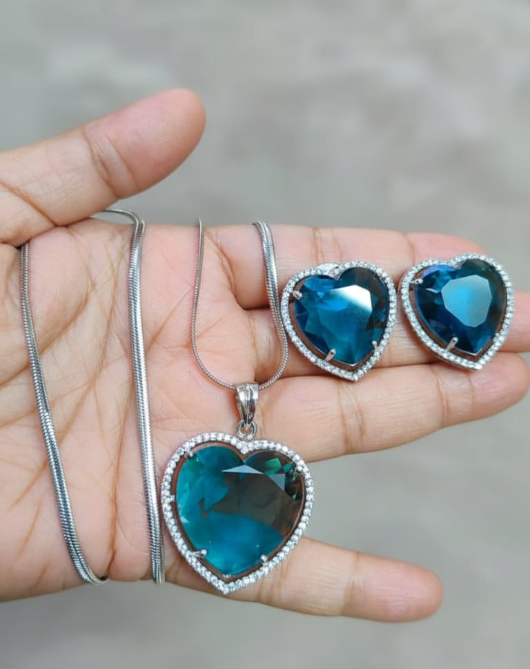 Royal Blue Heart Crystal Necklace Set