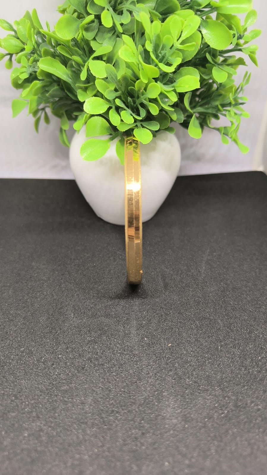 Unisex Classic Gold-Finish Minimal Kada
