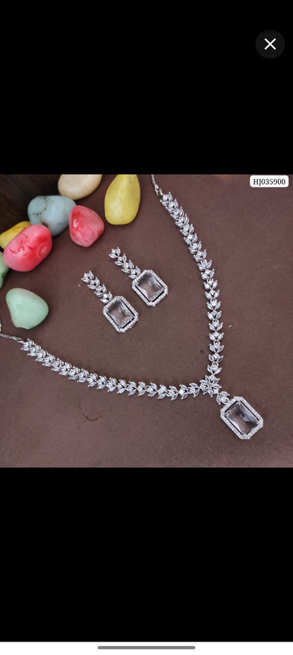 Elegant Crystal Leaf Pendant Necklace Set