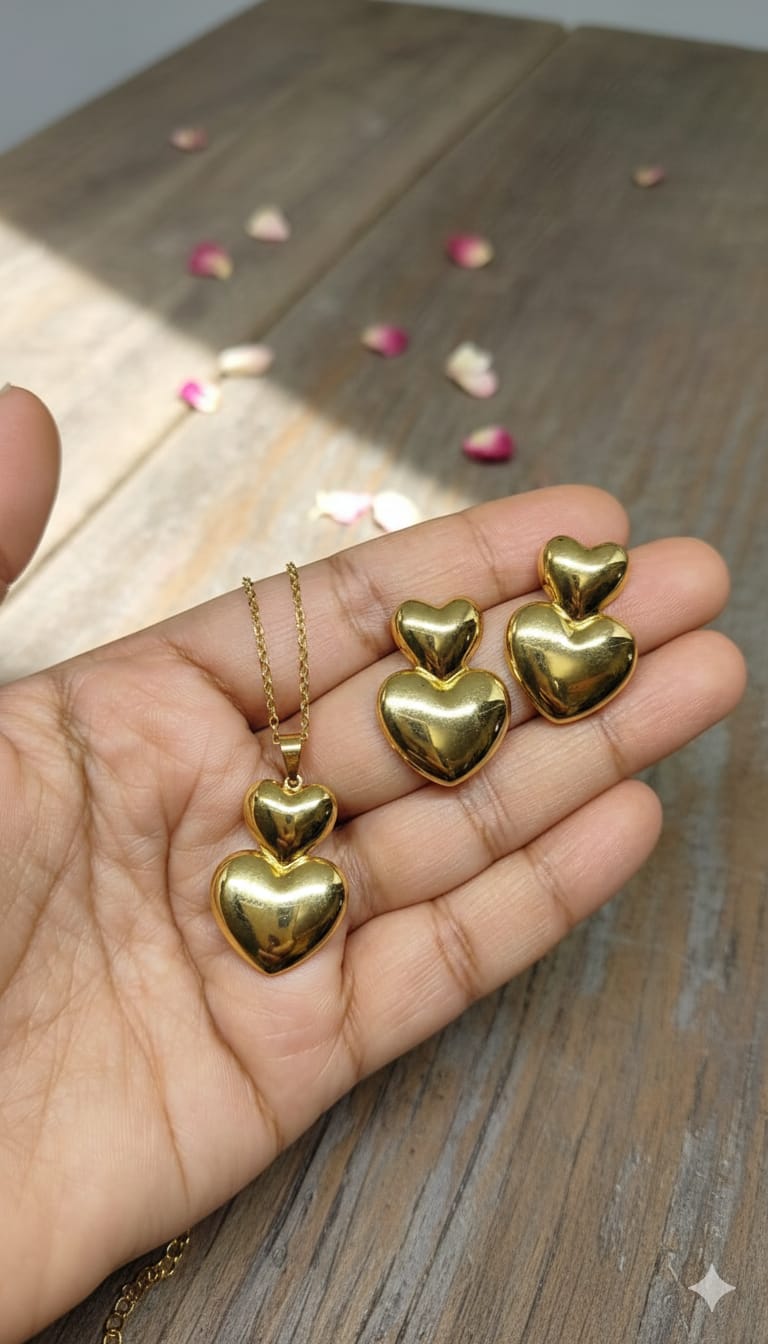 Classic Gold Heart Pendant Set