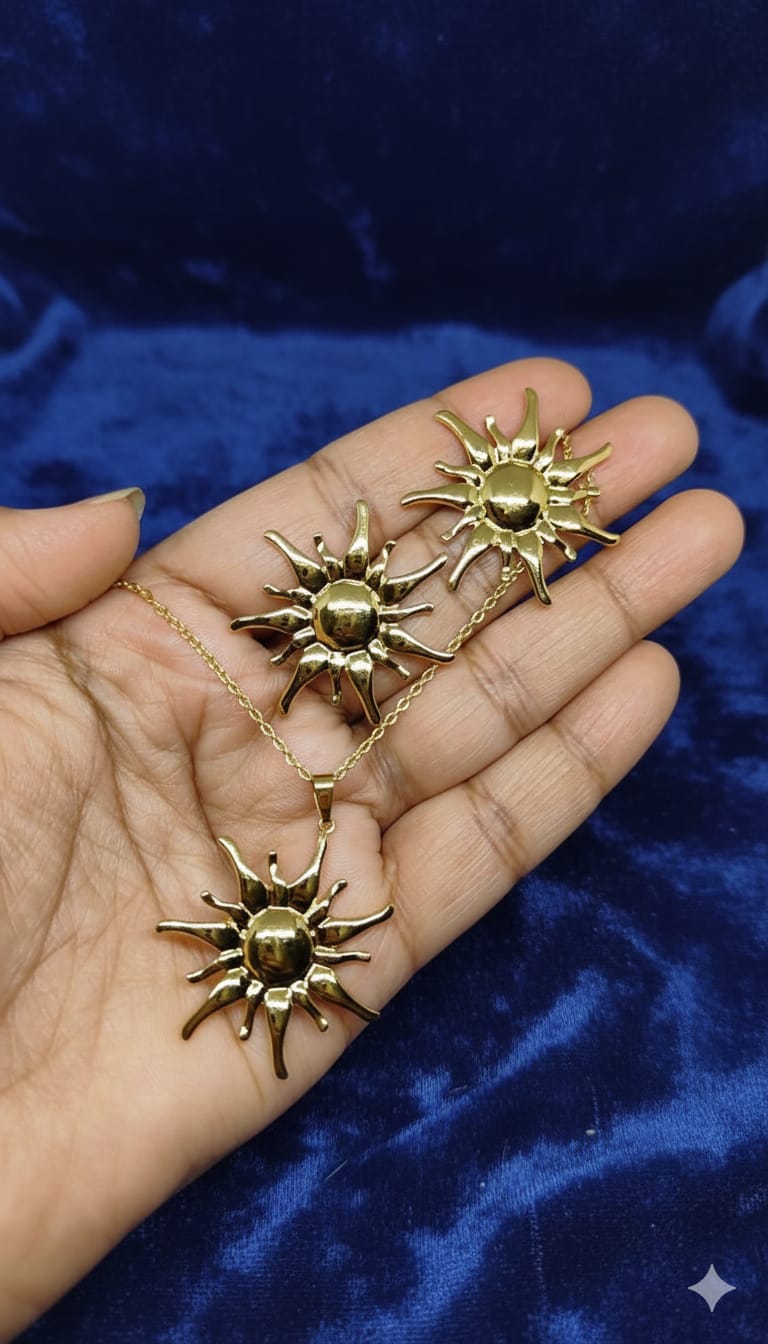 Golden Sunburst Pendant Set