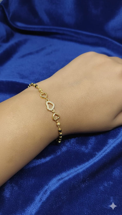Elegant Heart Design Hand Mangalsutra