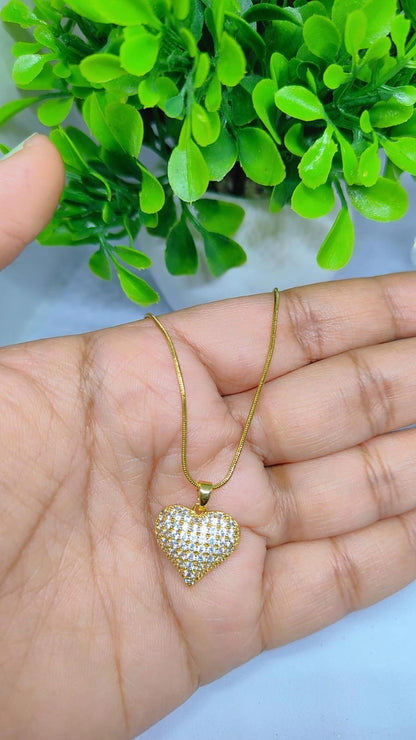 Sparkling Heart Pendant Chain 💛