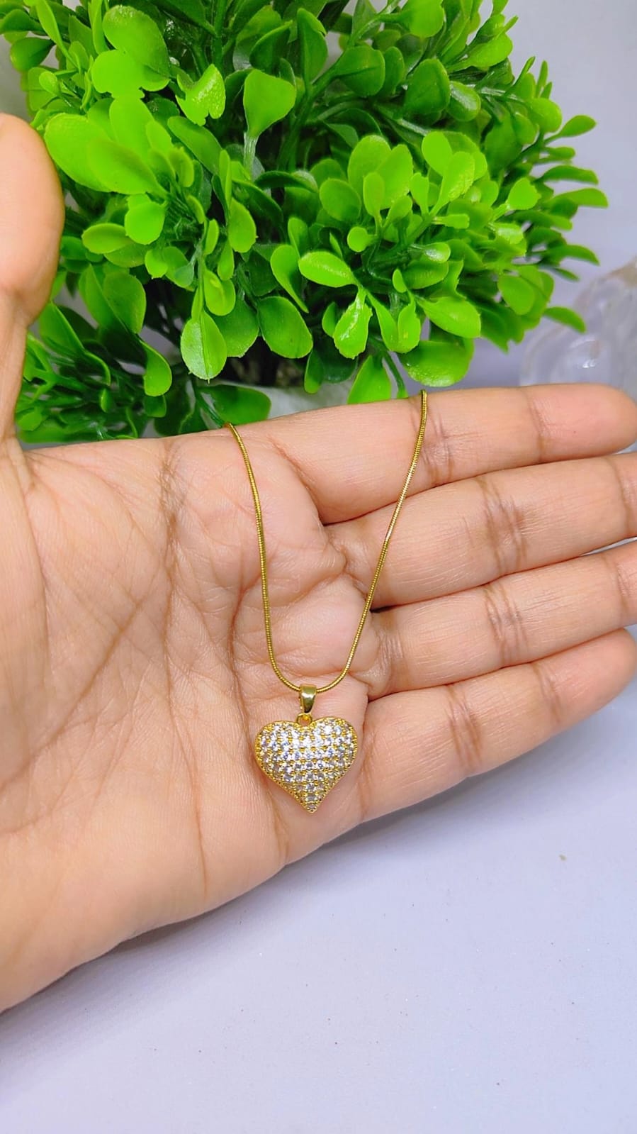 Sparkling Heart Pendant Chain 💛