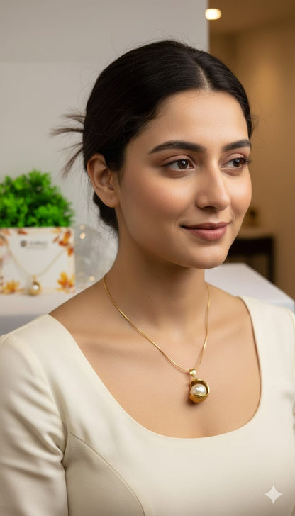 Pearl Crescent Elegance Pendant Chain