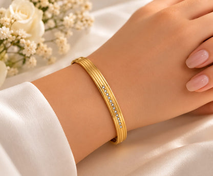 Golden Crystal Line Bracelet