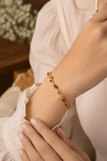 🌷 Tulip Bracelet – Delicate Elegance in Every Detail