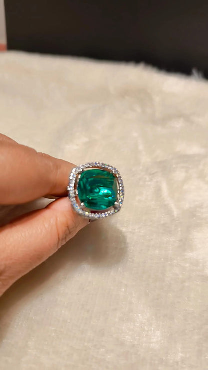 Mint Green Halo Statement Adjustable Ring 💚✨